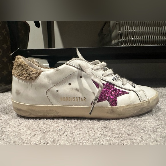Golden Goose Super Stars size 37. Used but great condition. - Picture 4 of 6